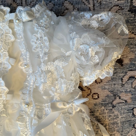 White lace baby christening gown + bonnet, vintage style detailing - Picture 5 of 6